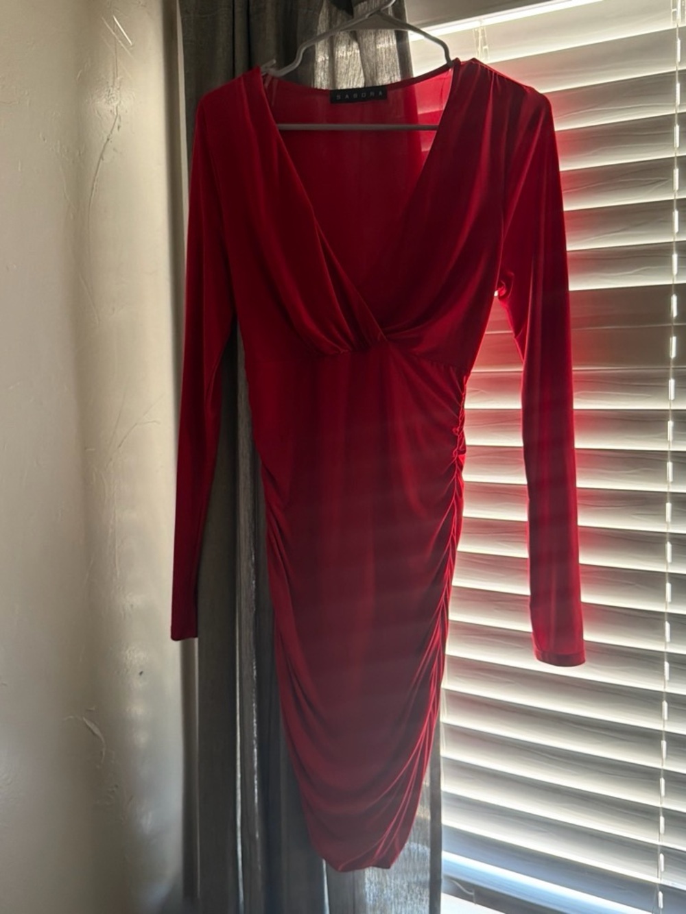 Sabora Red Long-Sleeve Ruched V-Neck Bodycon Dress